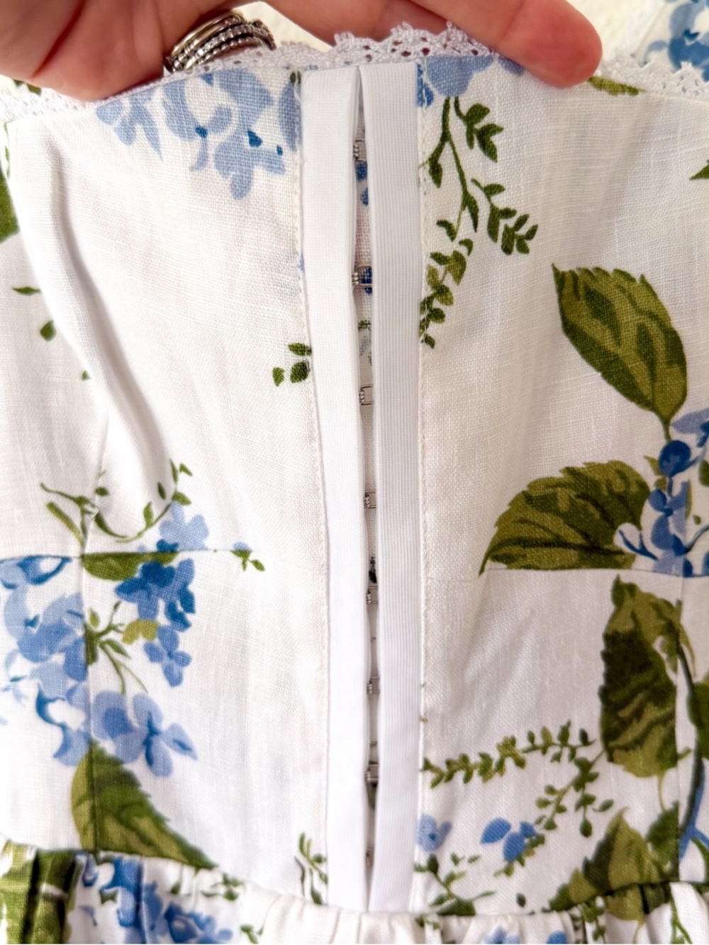Reformation Tagliatelle Linen Midi Dress In Riviera Hydrangea Floral Print - Picture 5 of 8